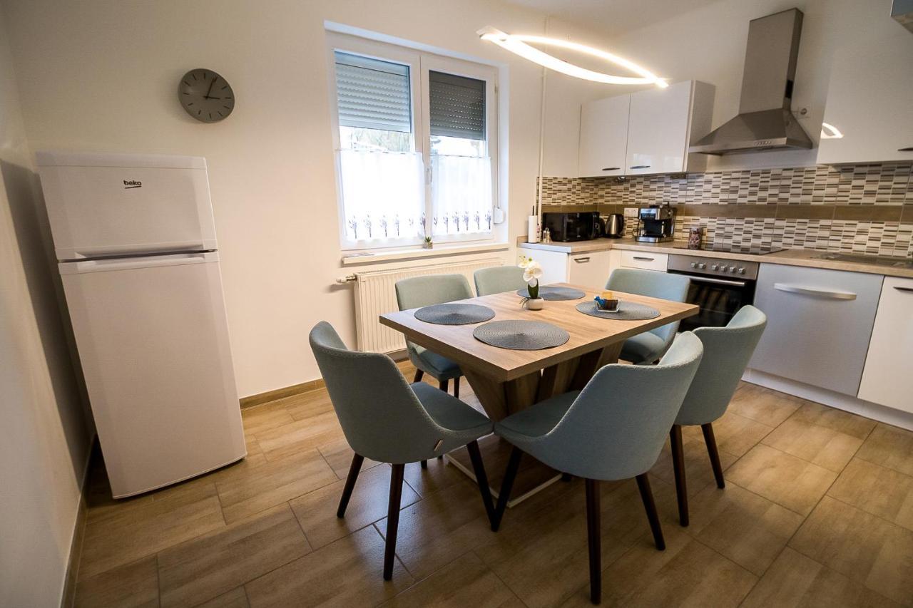 Thermal Next I Weninger Apartman Kiskunhalas Extérieur photo