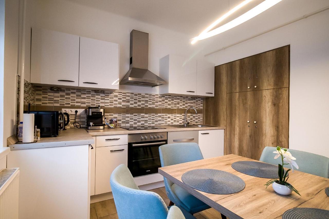 Thermal Next I Weninger Apartman Kiskunhalas Extérieur photo