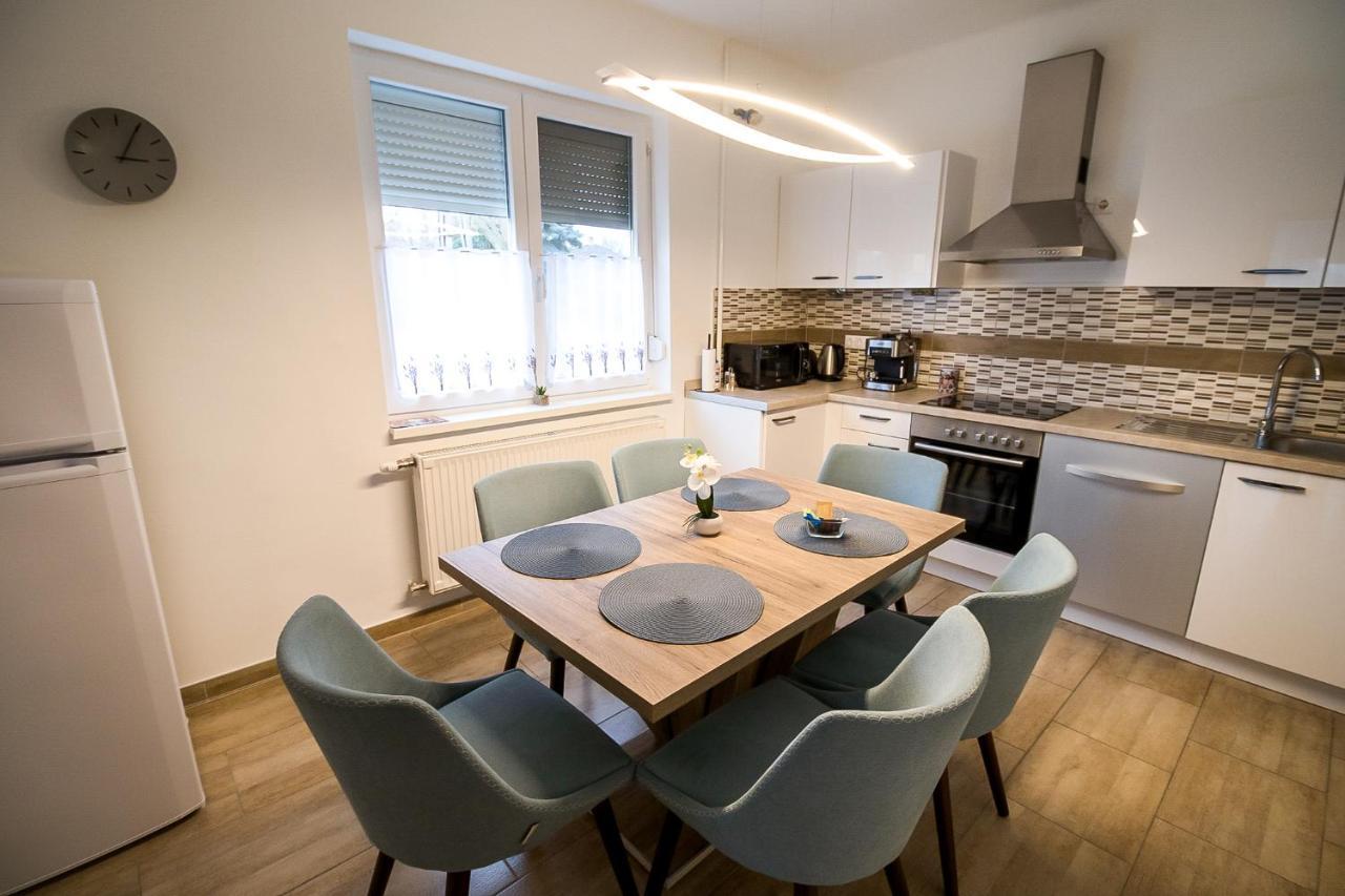 Thermal Next I Weninger Apartman Kiskunhalas Extérieur photo
