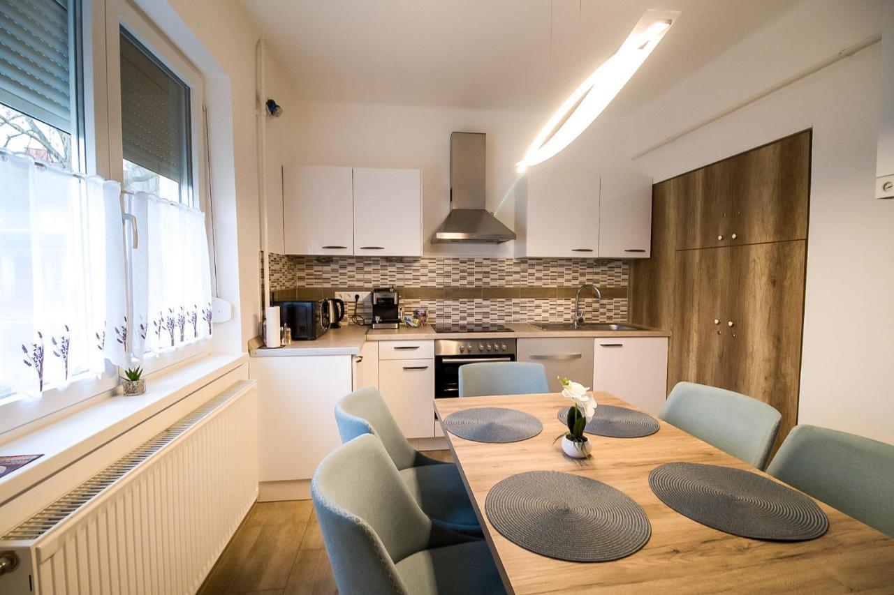 Thermal Next I Weninger Apartman Kiskunhalas Extérieur photo